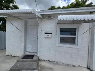 Cozy Efficiency for Rent – 1324 SW 26th Ave, Fort Lauderdale, FL 33312 Cozy Efficiency for Rent – 1324 SW 26th Ave, Fort Lauderdale, FL 33312