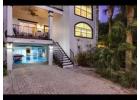 Unwind in Style with 5-Star Vacation Rentals Anna Maria Island