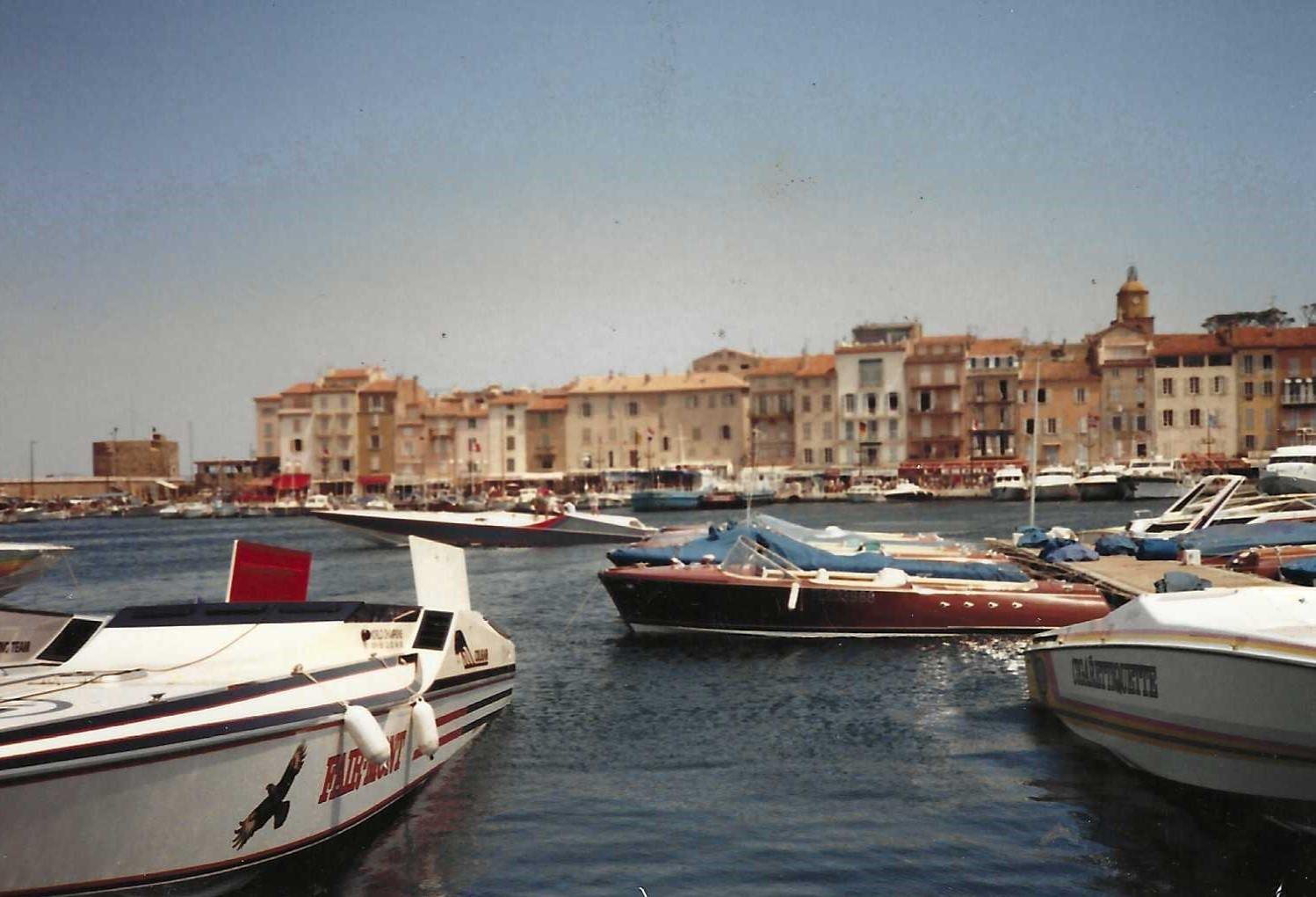 Root for the underdog help the little guy Root for the underdog help the little guy