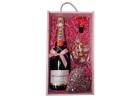 Make her feel special with a beautiful Mother’s Day wine gift basket