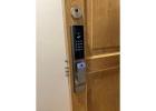 Fingerprint door lock