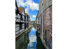 Leeds Castle from London for Historic Beauty and Scenic Countryside Views 