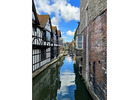 Leeds Castle from London for Historic Beauty and Scenic Countryside Views 