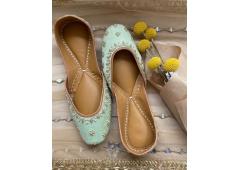 Get Designer PunjabiJuttis Now! Get Designer PunjabiJuttis Now!