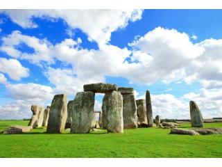 Find customized itinerary and expert local guides to book your Tours to Stonehenge Find customized itinerary and expert local guides to book your Tours to Stonehenge